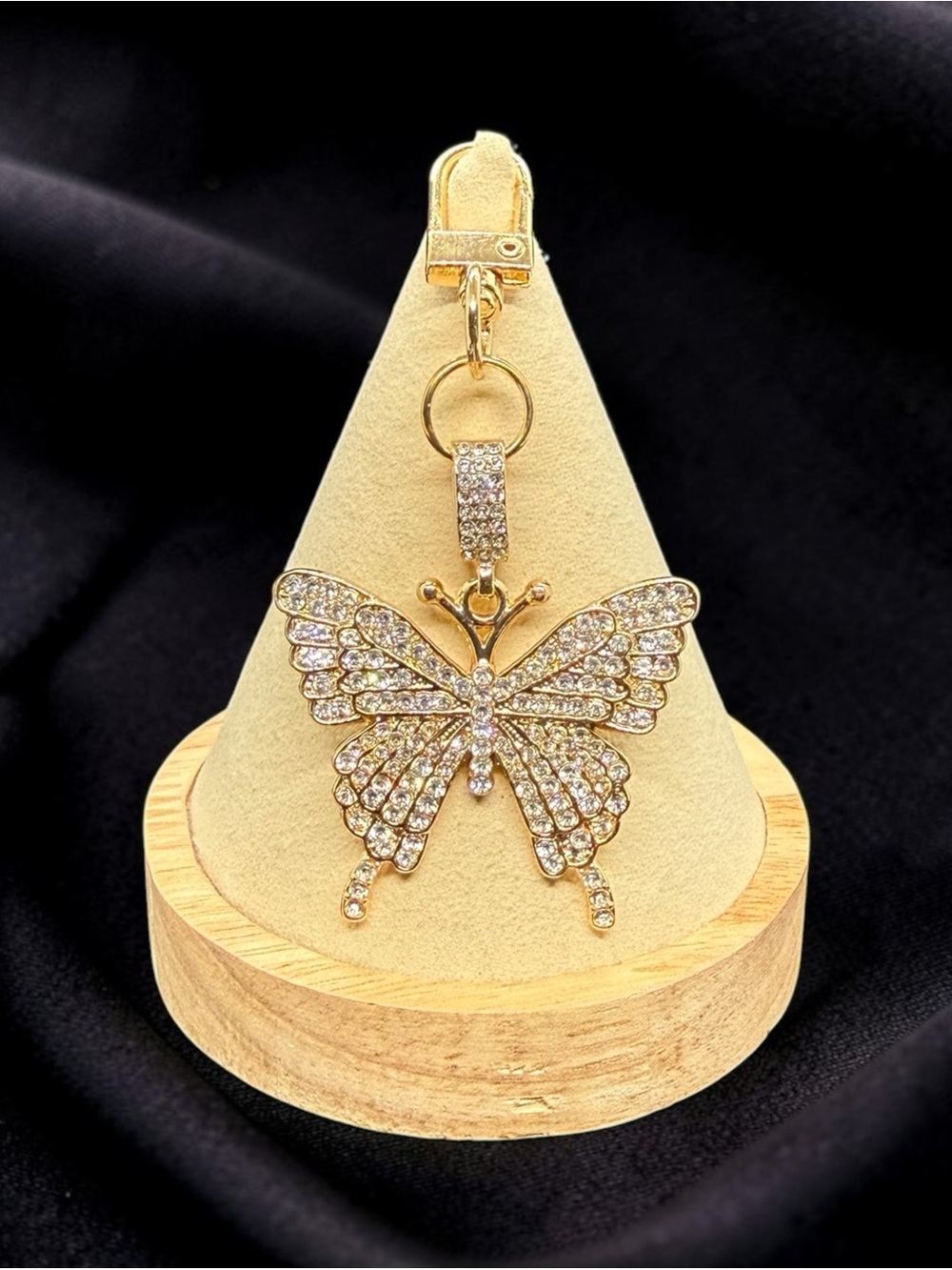 🏷️‼️5/$25🏷️‼️🦋Gold-Tone Crystal Butterfly Keychain/Bag Charm/NWOT🦋